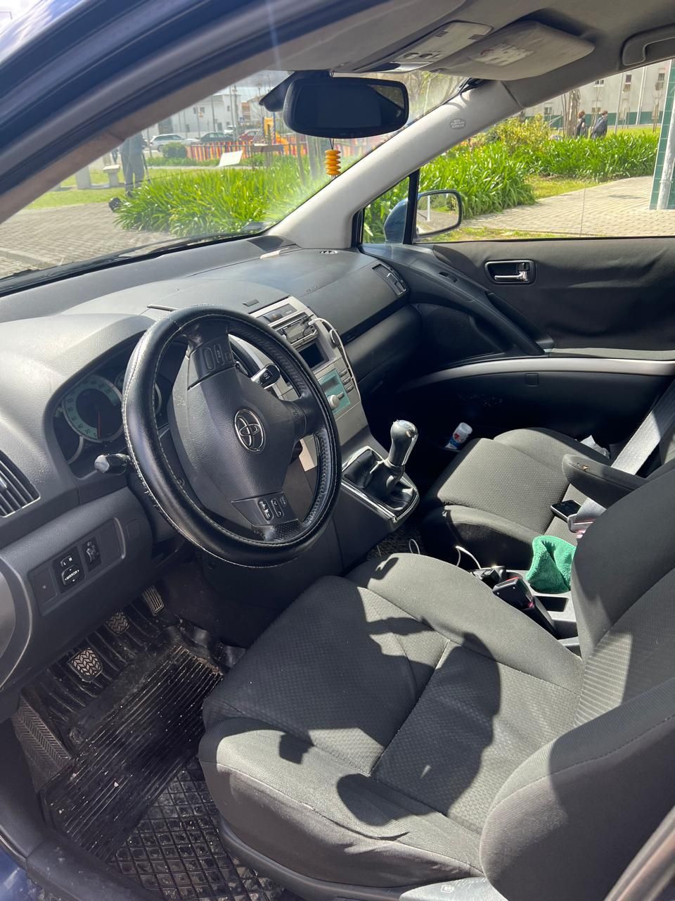 Toyota Verso 2.0 D4D com 310000 km.