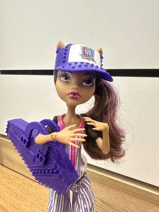 Кукла монстер Хай Клео, Клодін, Твайла