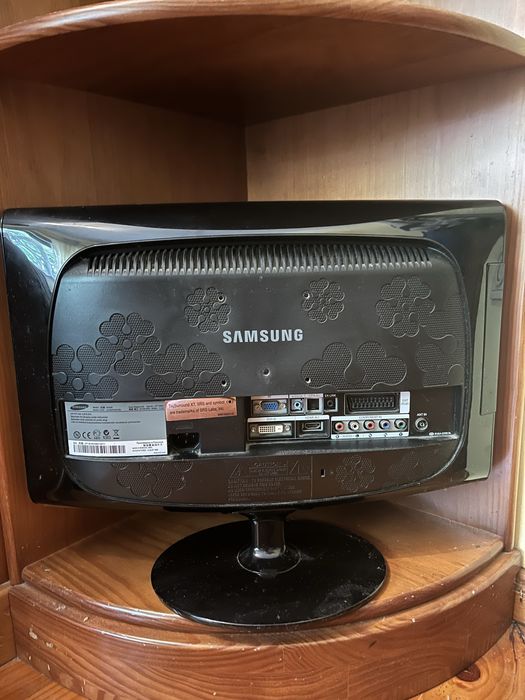 LCD Samsung 933 HD