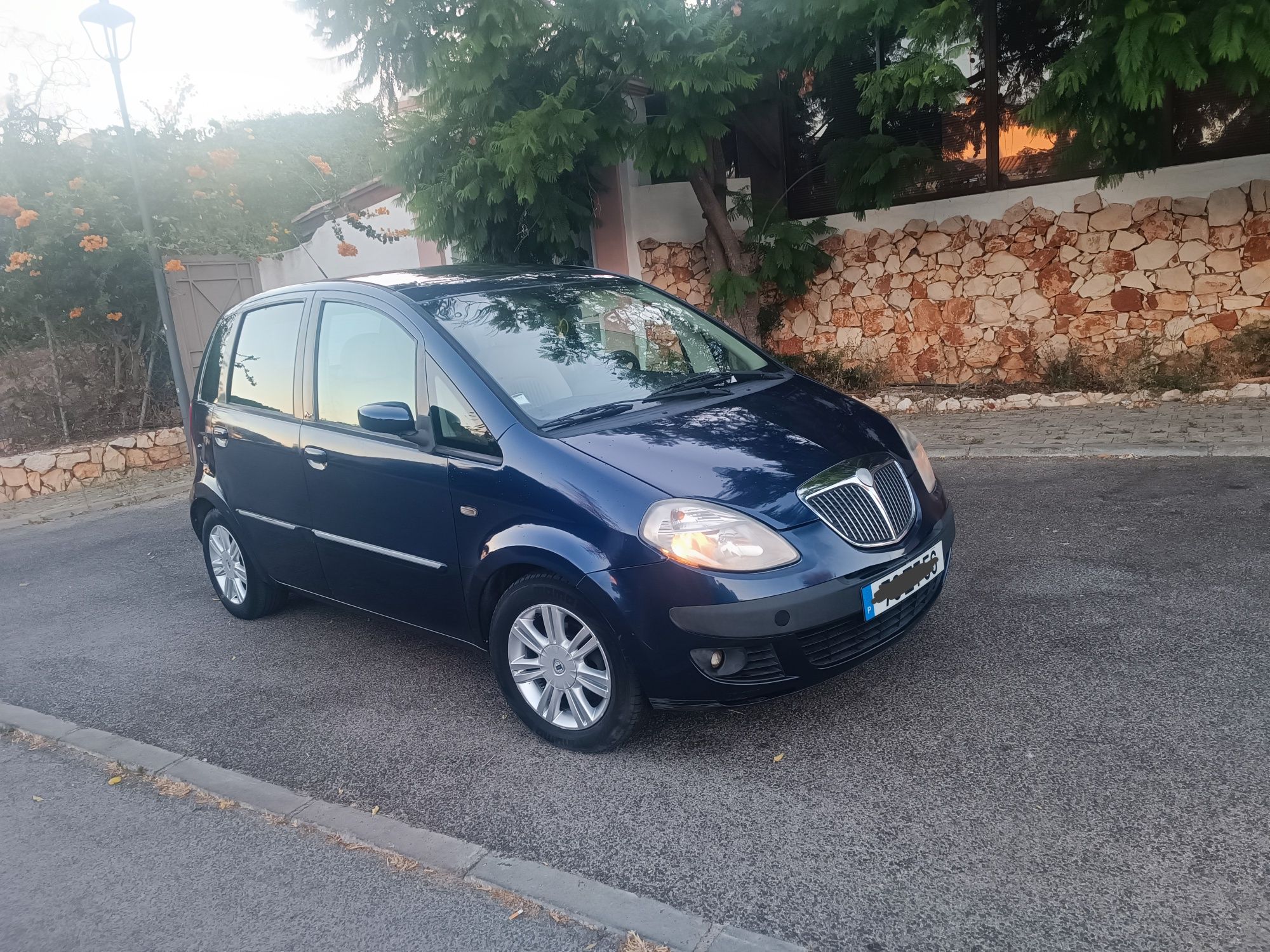 Vendo Lancia musa 1.3 MultiJet gasóleo de 2007.(Econômico)