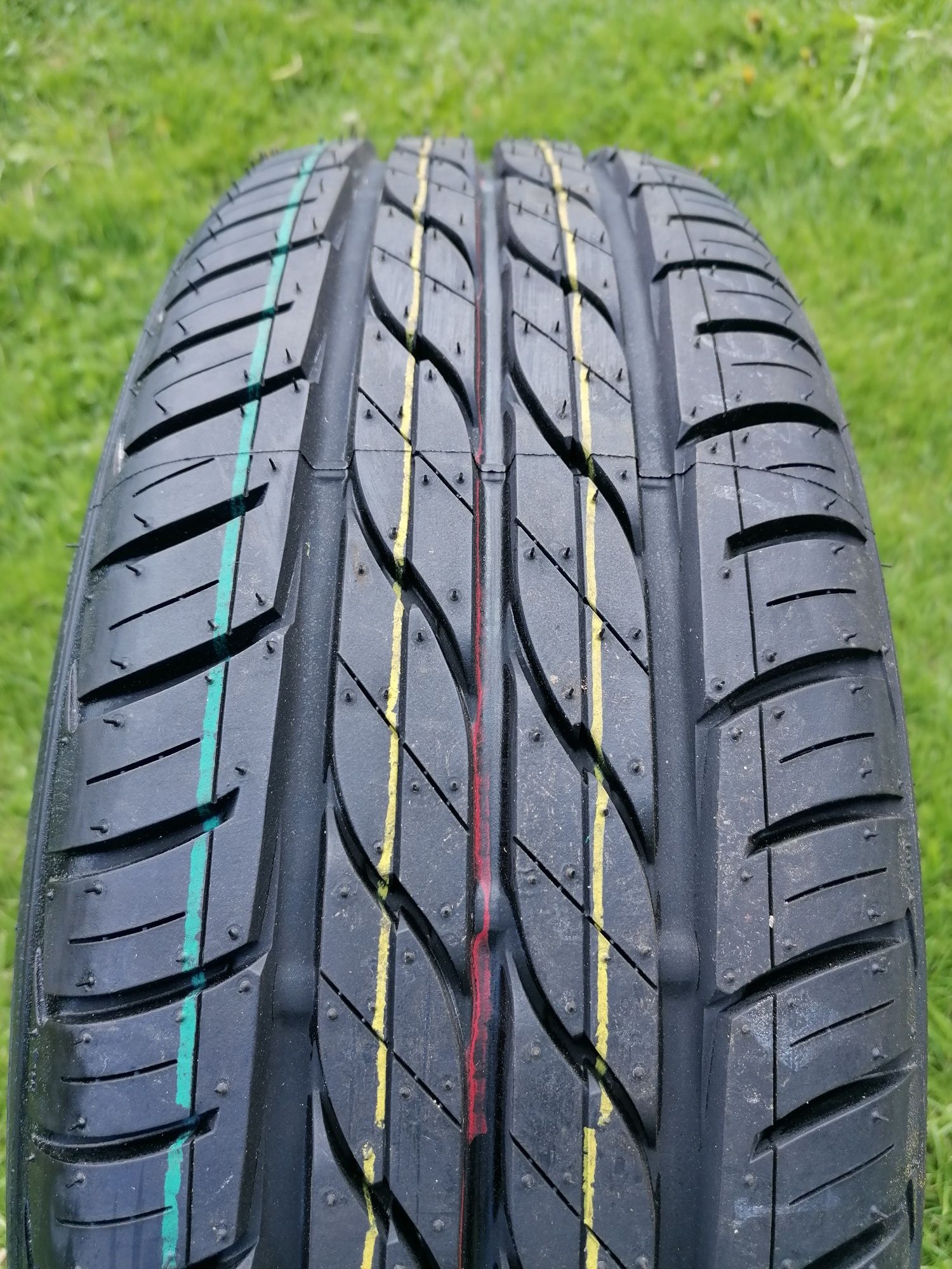 (4.z) Opona letnia 195/60 R15 Firestone firehawk TZ 200