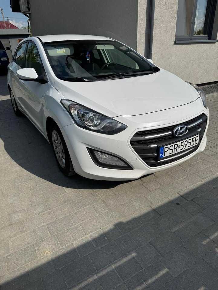 Hyundai i30 1.6 CRDi 2016 • Bezwypadkowy • Stan bardzo dobry