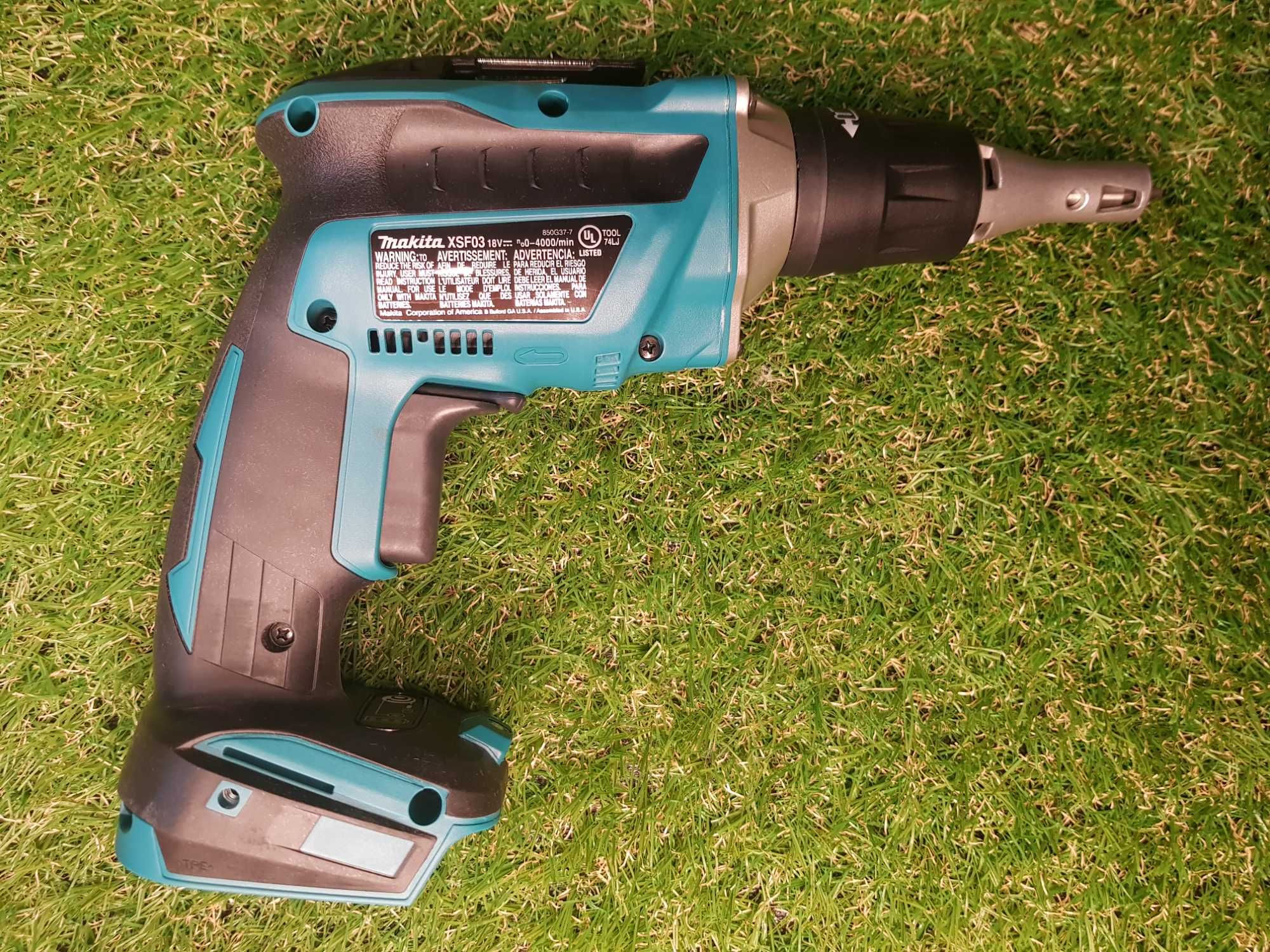 Шуруповерт для гіпсокартону Makita XSF03Z 18V LXT безщітковий