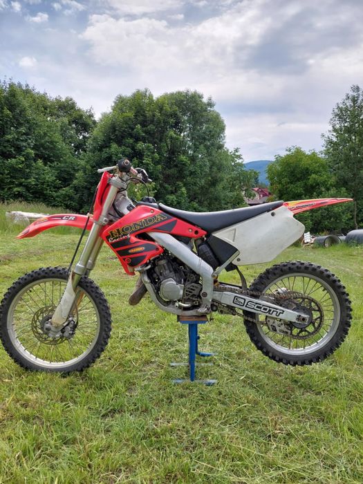 Cross honda cr 125