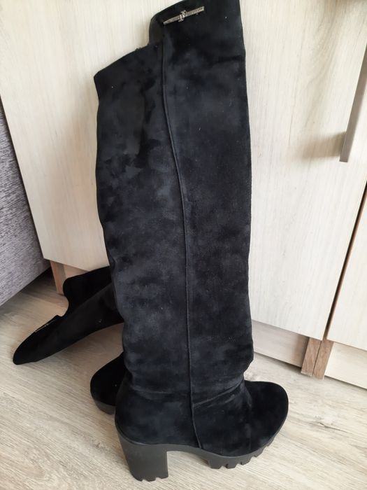 Зимові чоботи ,сапоги ,жіночі ,взуття