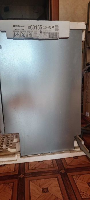 Продам нову посудомийну машину HOTPOIN ARISTON CIS LST 328 A/HA
