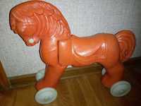 Игрушка толокар каталка СССР лошадь конь лошадка на колёсиках