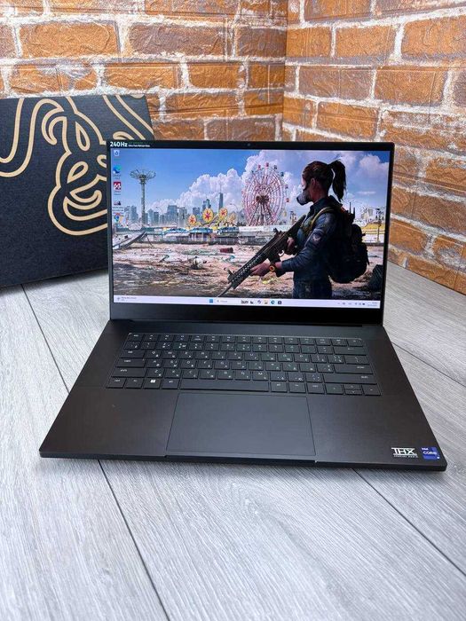 15,6ʼʼAMOLED 2k240Гц Razer Blade 15/RTX3070 Ti 8gb/i9-12900H/1tb/32gb
