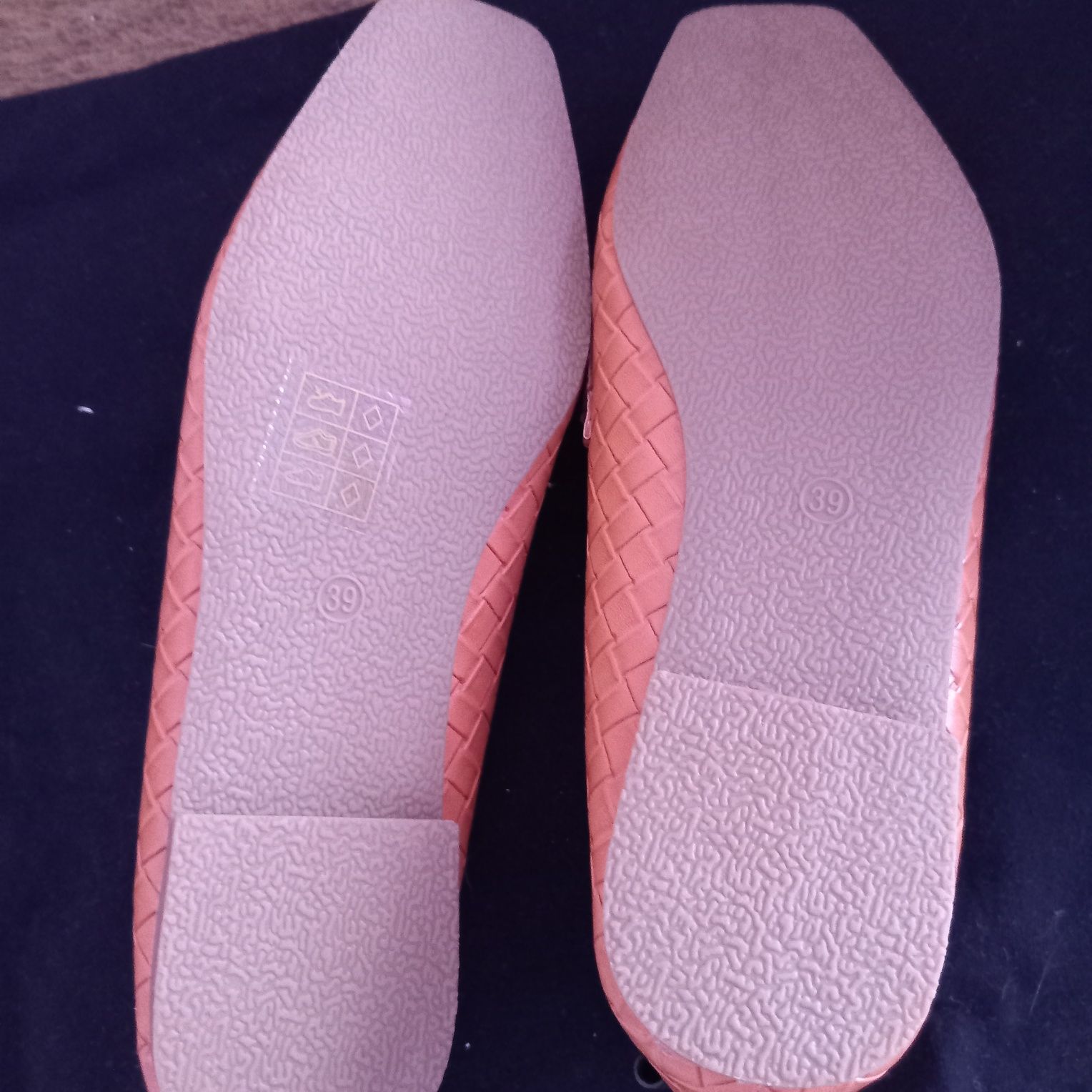 Sapatos  de senhora n 39 novos nunca calcados  comprei e nao me servem