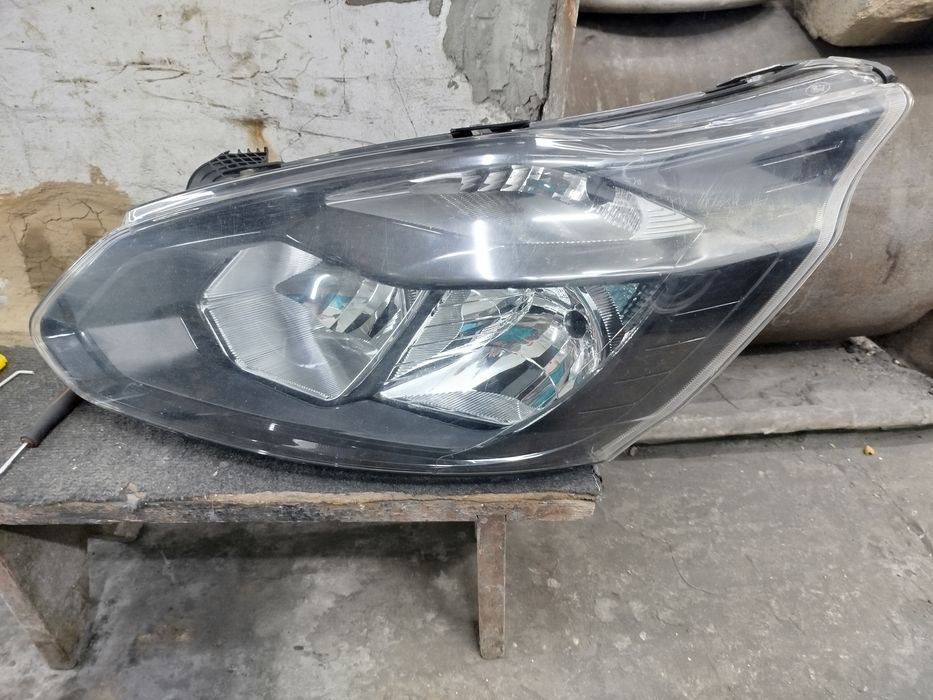 Фара Форд транзит кастум