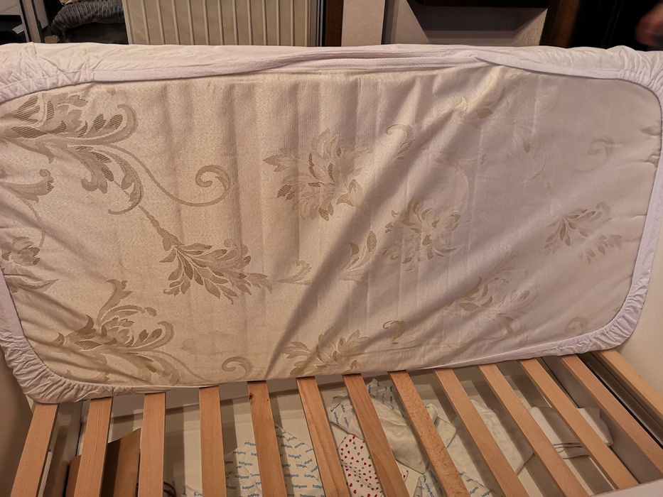 Детская кроватка с маятником матрас мобиль комплект Дубок