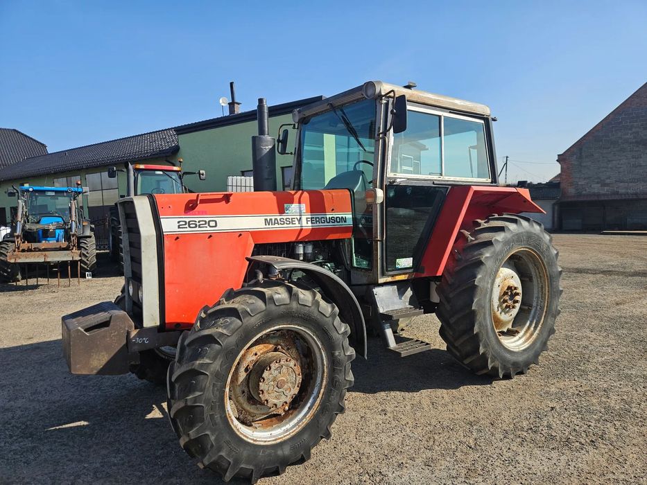 Massey Ferguson 2620  Ciągnik rolniczy Massey Ferguson 2620, 6 cylindrowy, Polecam