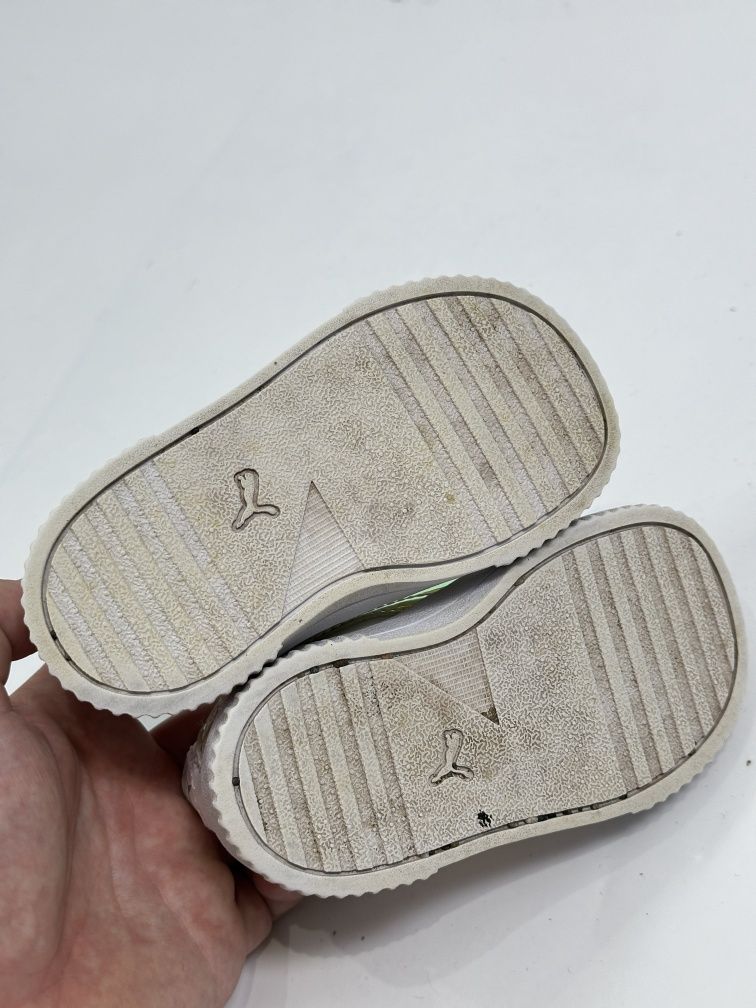 Buty dziewczęce Puma 20