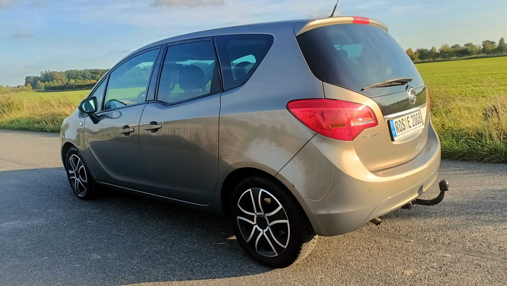 Meriva 1.4benz 101KM Klima Elektryka Tempomat PDCx2 Hak Bezwypadek