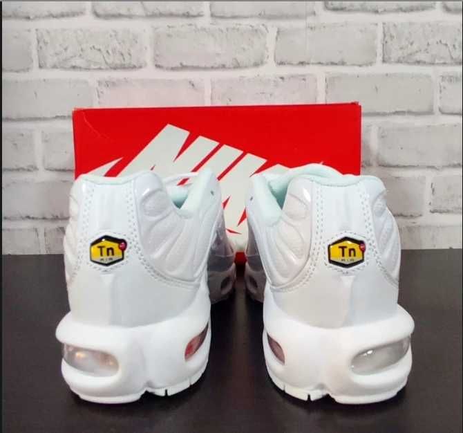 ButyDamskie Nike_Air_Max_TN_Plus_Biały_Uniseks R.38