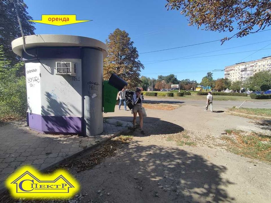 павільйон 129 квартал поруч УКРПОШТА