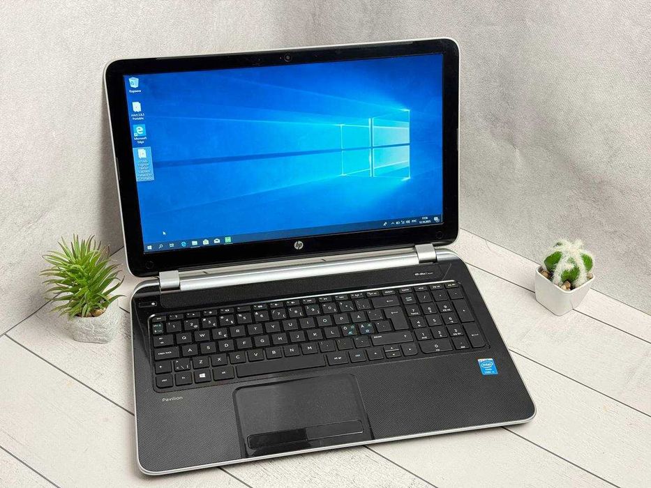 HP Pavilion 15 i5-4200U 8ram ssd 128 15.6  дисплей