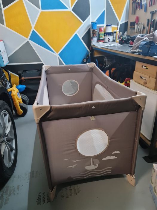 Vendo cama de viagem chicco com colchão ikea