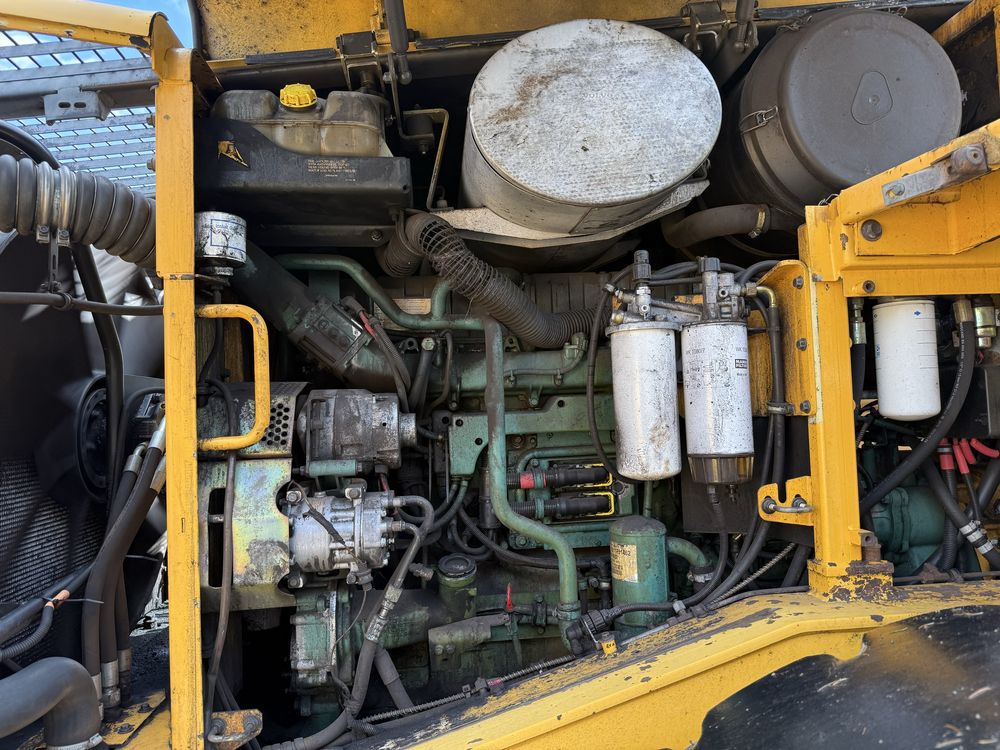Ładowarka kołowa volvo l220E okazja fadroma 35 t zamiana koparka