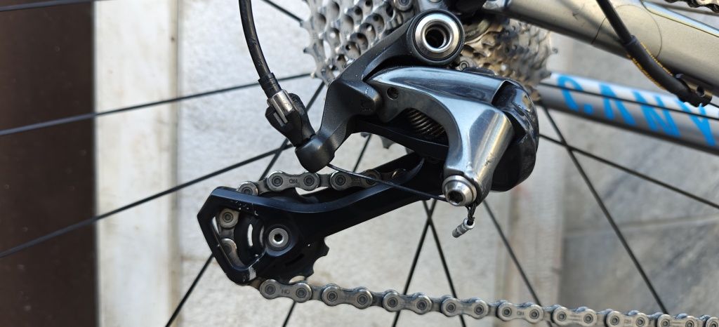 Canyon Endurace CF 9 - Fulcrum Quattro Carbon - Full ULTEGRA