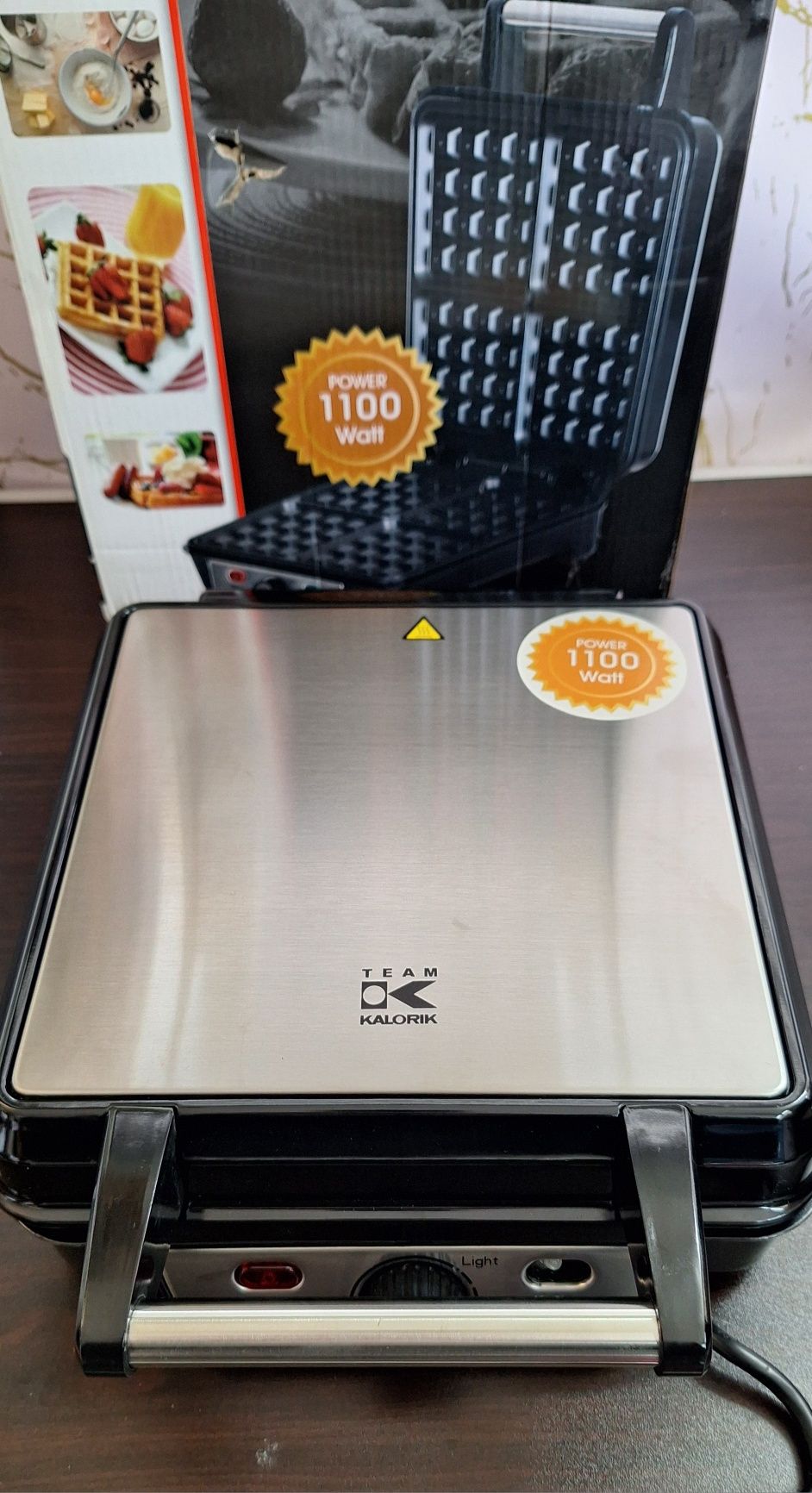 Gofrownica 1100W nowa