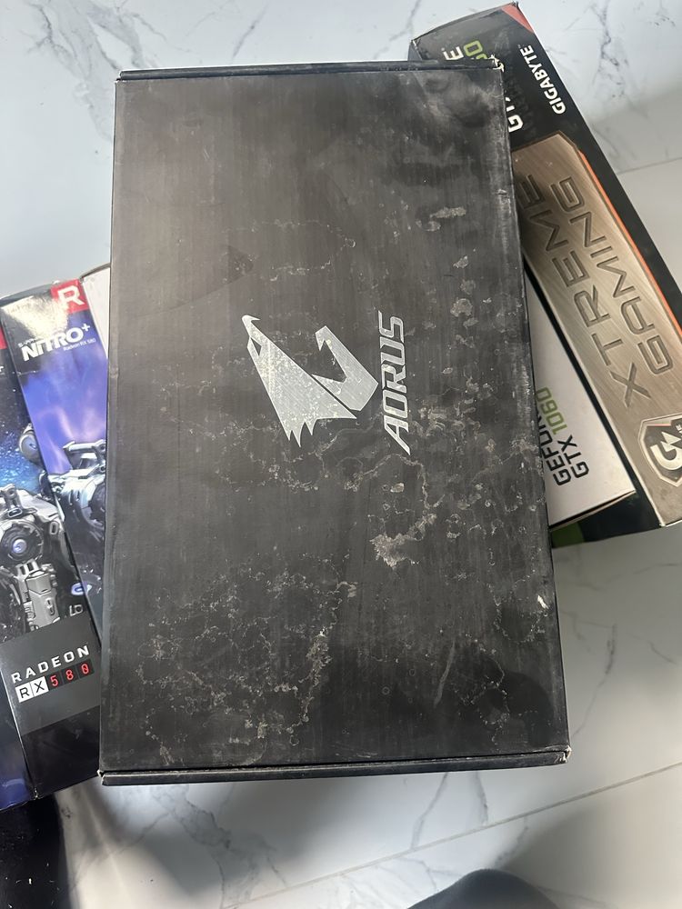 Коробки для відеокарт nvidia та radeon. Багато!