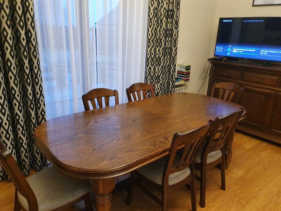 Duży stół drewniany + 6 krzeseł