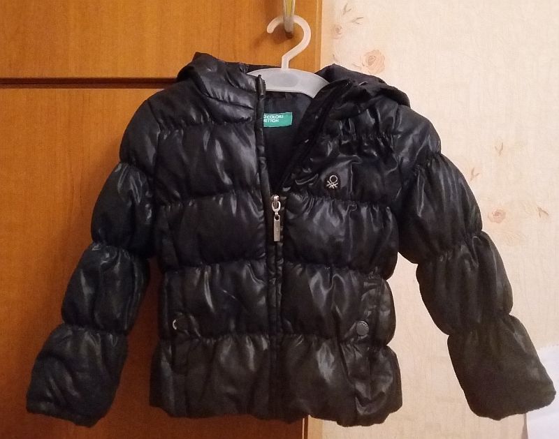 продам дитячу куртку осінь/зима Benetton на вік 1-2 роки
