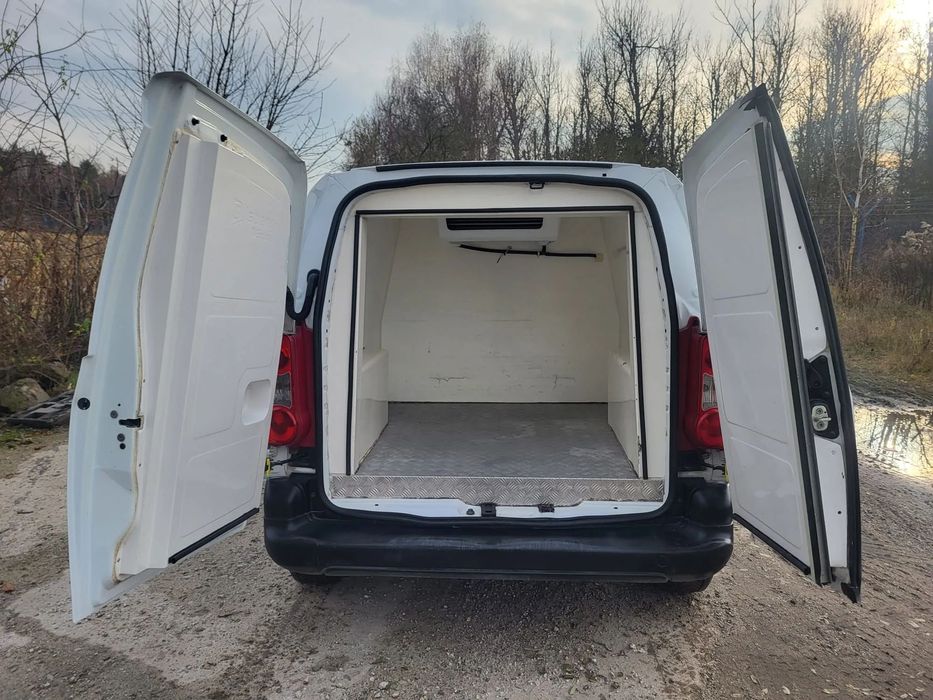 Citroën Berlingo 1,6 HDI 2012r SALON Chłodnia Mroźnia Agregat Izoterma Poznań Klima  Citroen Berlingo 197 tyś Chłodnia Mroźnia Izoterma Agregat SALON Kango