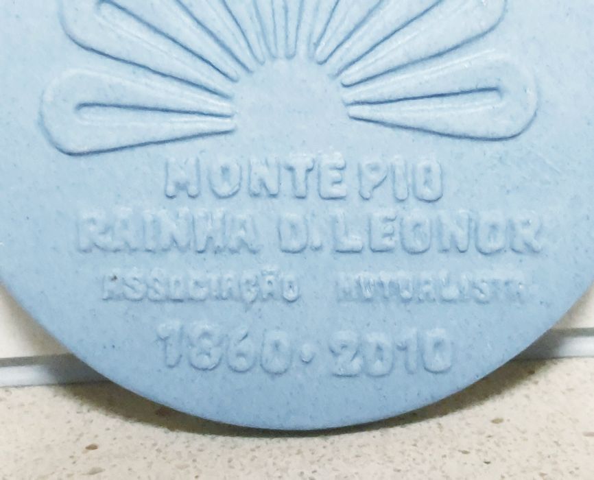 Rara medalha comemorativa Montepio em faianca Herculano Elias