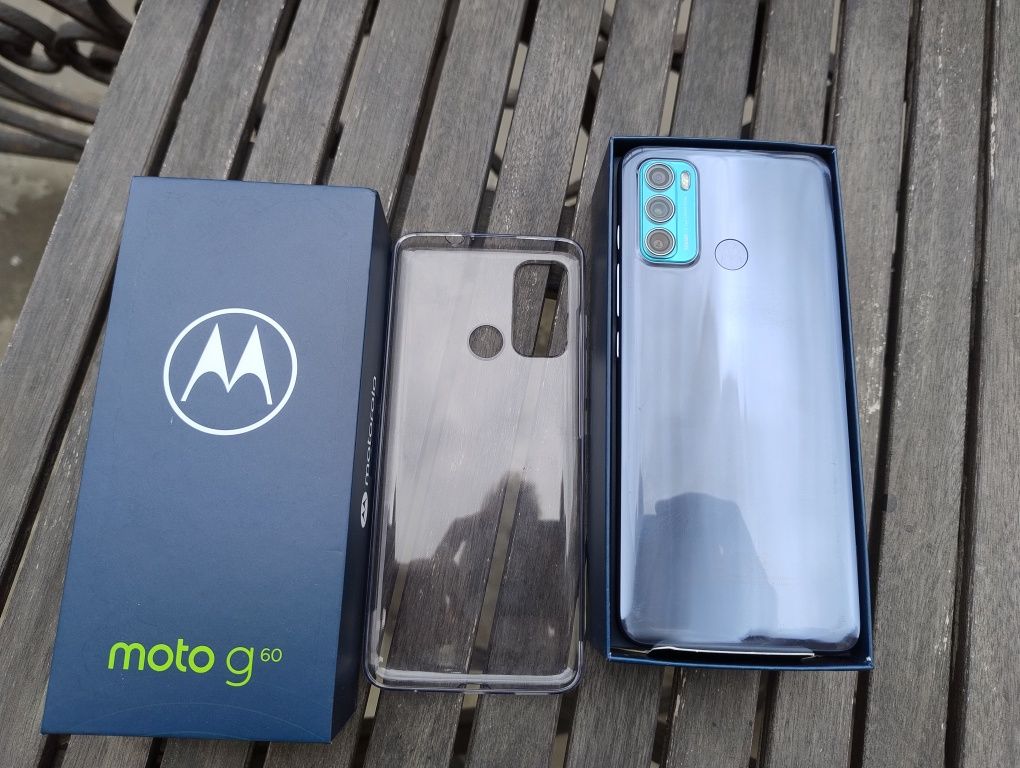 Motorola Moto G60 6.8" 6000 mAh 6/128GB Snapdragon 732