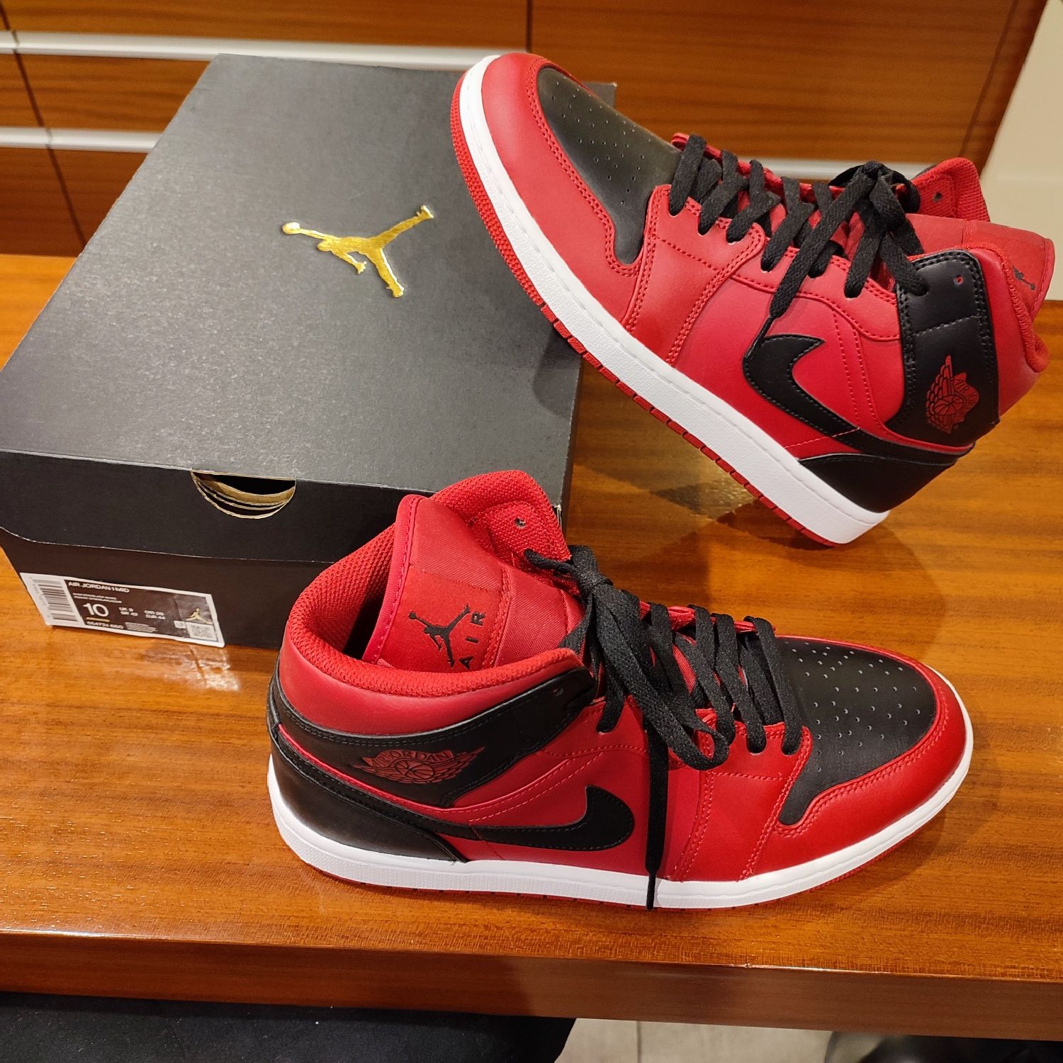 Nike Air Jordan 1MID [gym red]