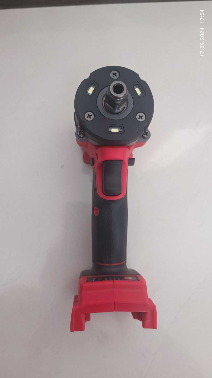 Продам гайковерт імпакт акумуляторний M18 Milwaukee 2855 1/2 / hex