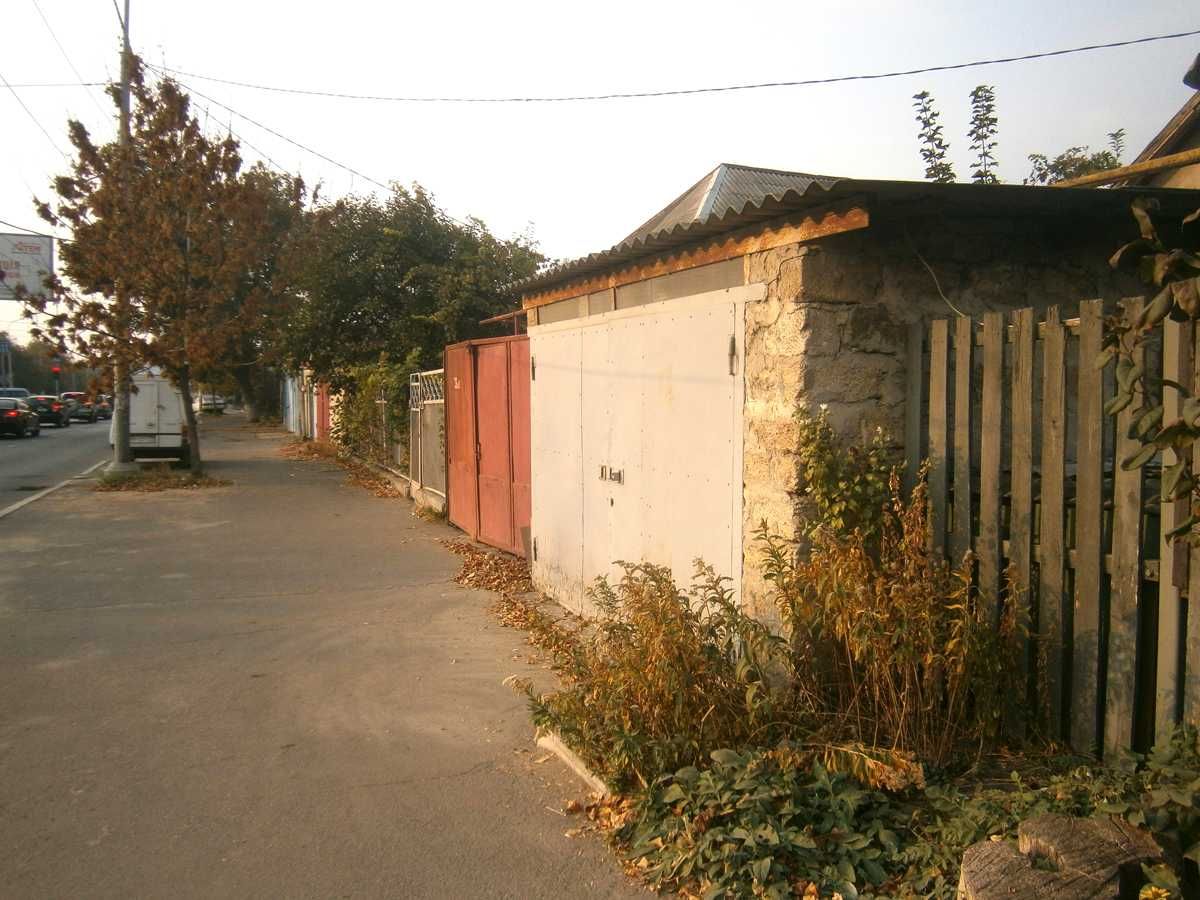 здам гараж кам'яний