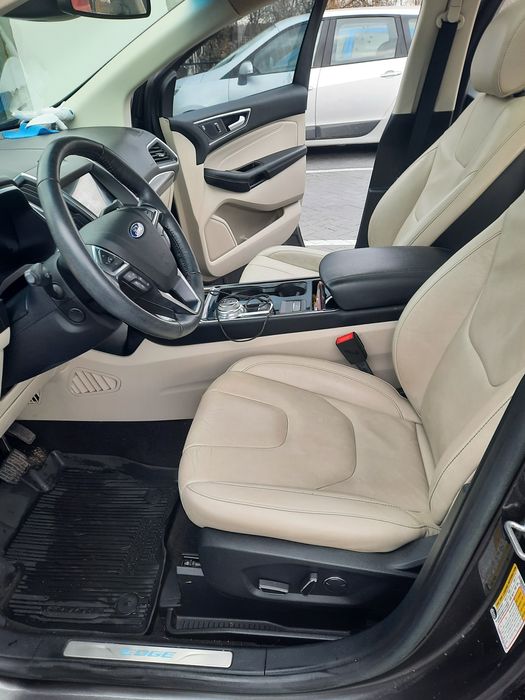Ford EDGE Titanium