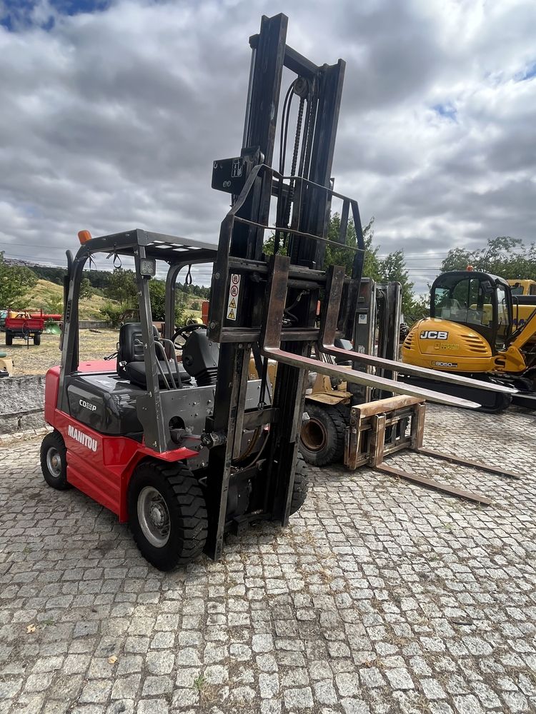 Empilhador Manitou CD25