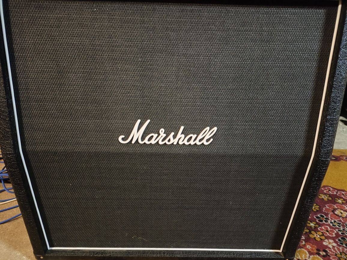 Marshall DSL 100 H wraz z kolumną Marshall MX 412 B