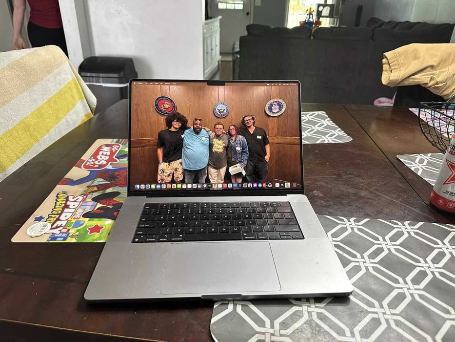 Екран для MacBook Pro 16” M1 Pro, A2485