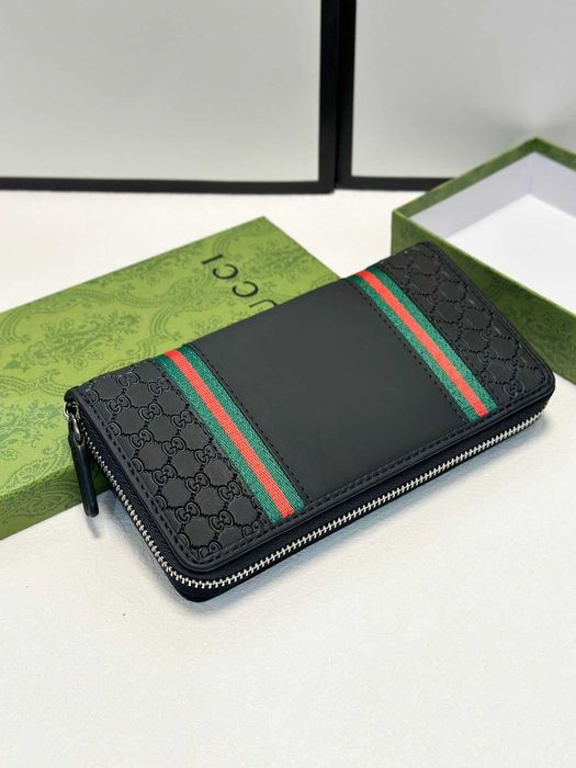 Carteira longa em pele mate Gucci