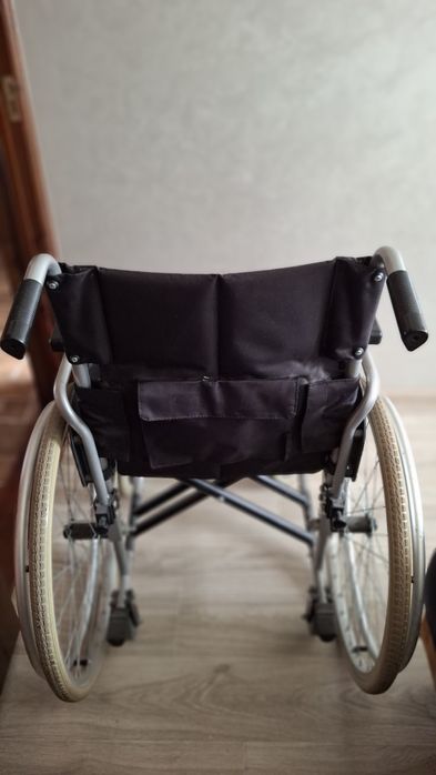 Коляска инвалидная