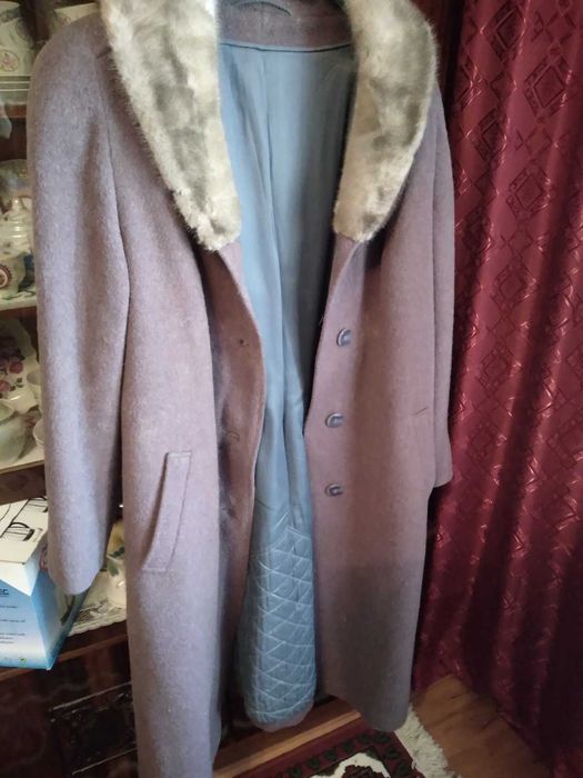 Женская шуба, зимнее пальто, плащ