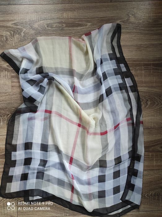 Шарф.  Barberry   шовк