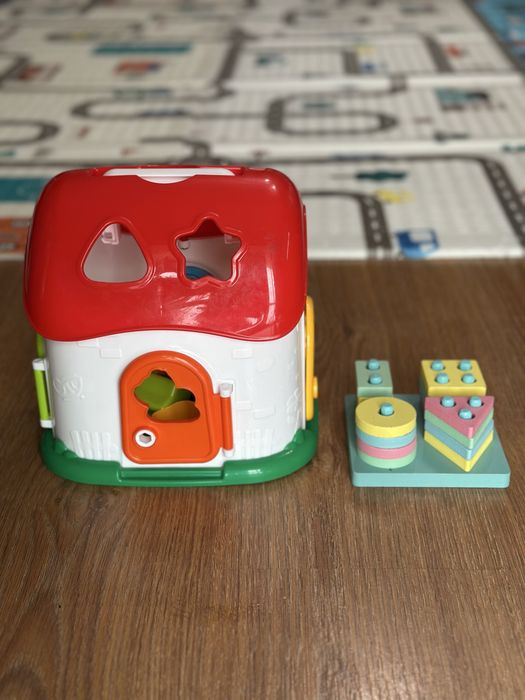 Набір сотрерів: будиночок і геометричні фігури