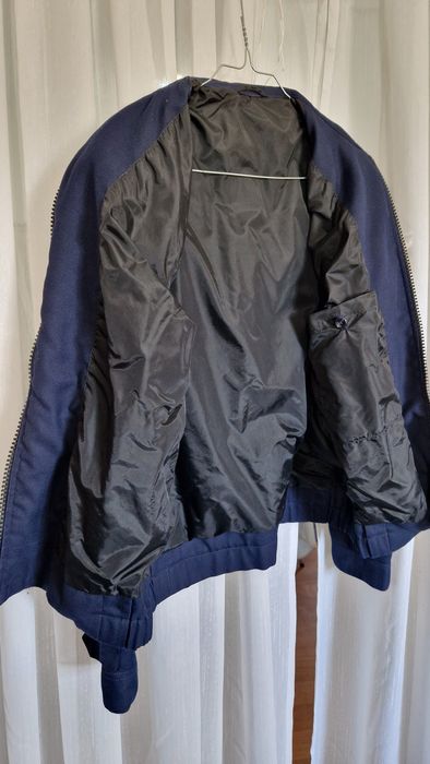 Blusão azul de homem