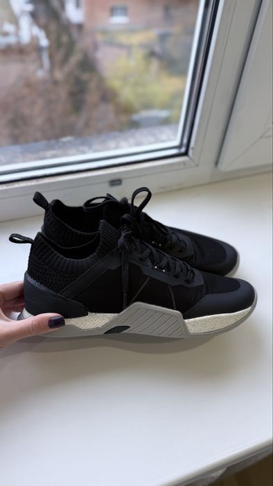 Кросівки для спорту ойшо oysho 38