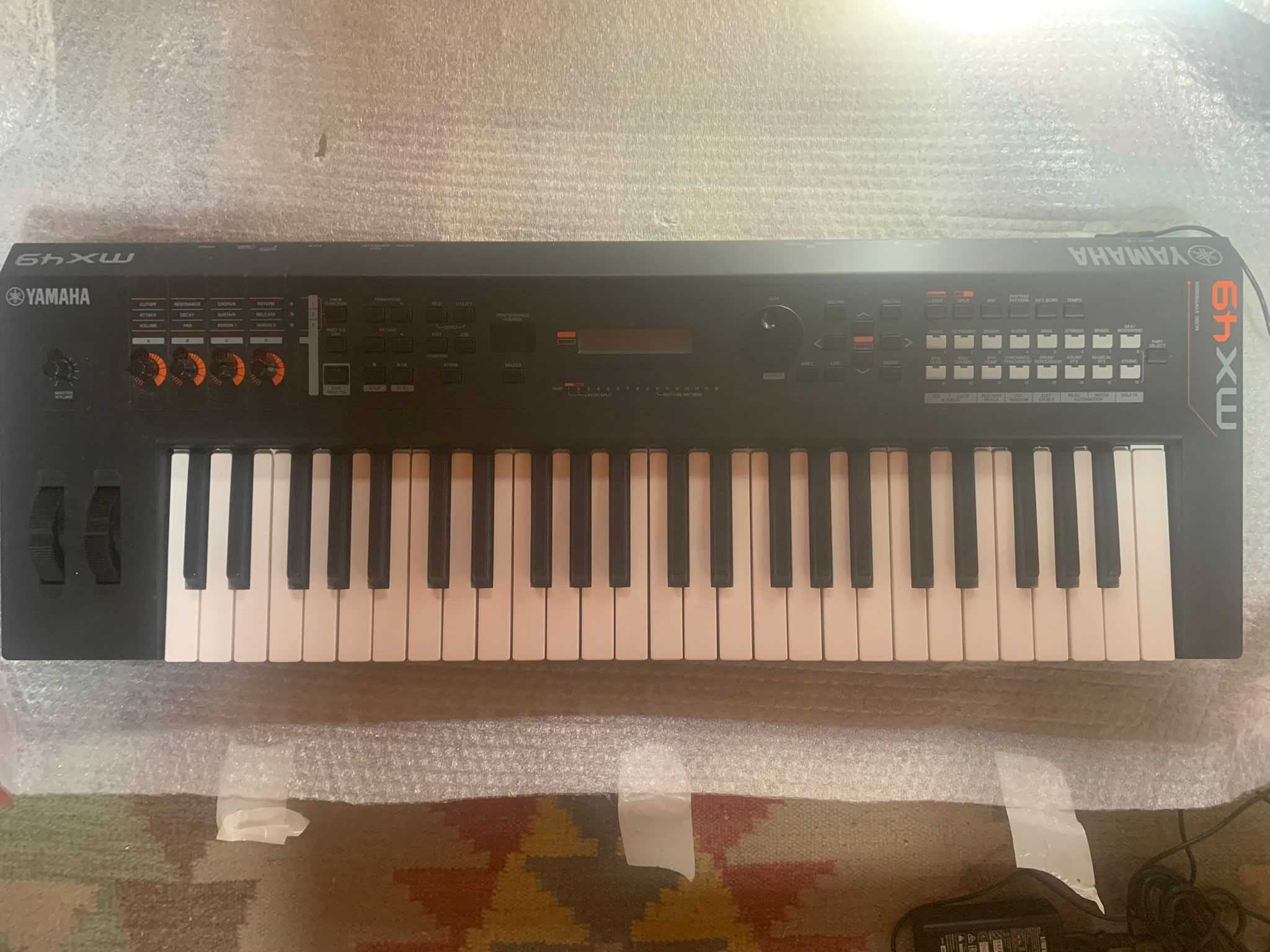 Yamaha MX49 V2 Black Sintetizador muito bom estado