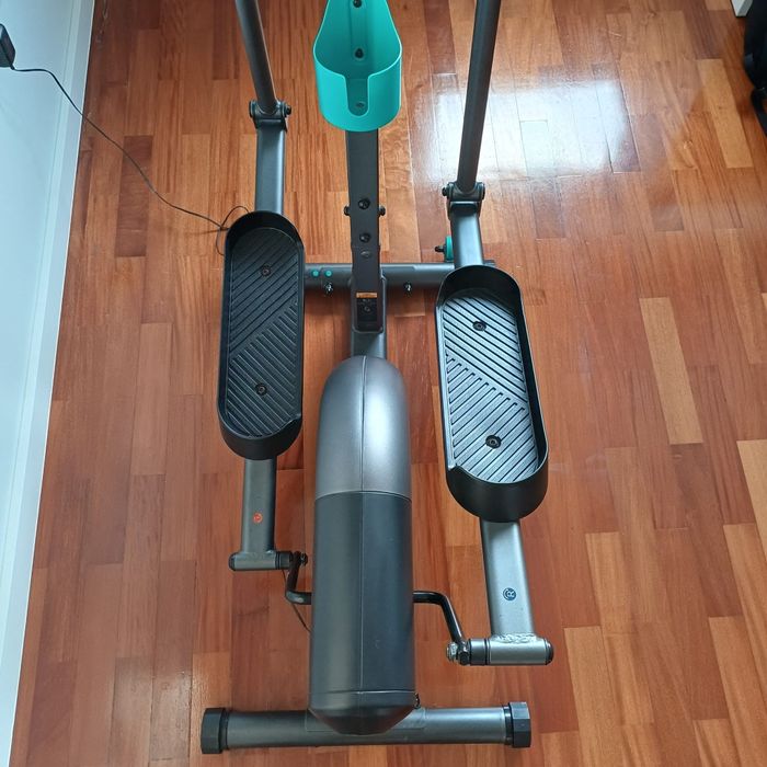 Elíptica em ótimo estado