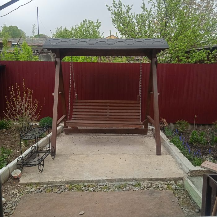 Продаж качелів кого цікавить звоніть