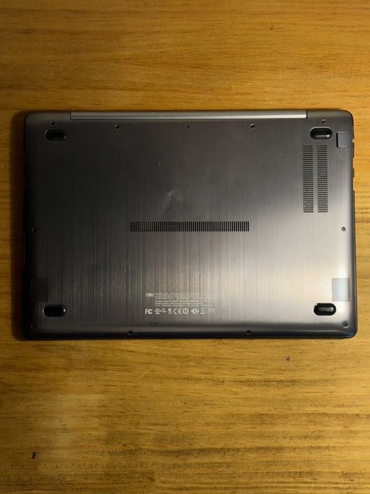 Portátil Samsung i7 - modelo NP730U3E
