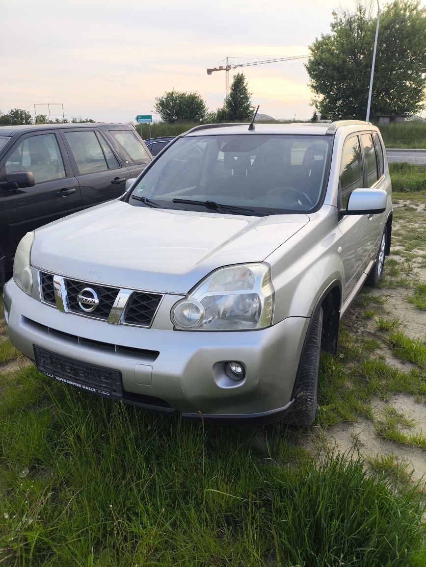 Nissan X-trail, 2.0 дизель, 4*4  для військового